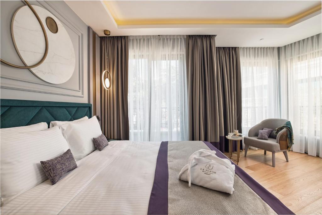 La Fleur Boutique Hotel - 1