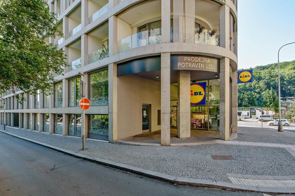 Budova, kde se apartmán nachází