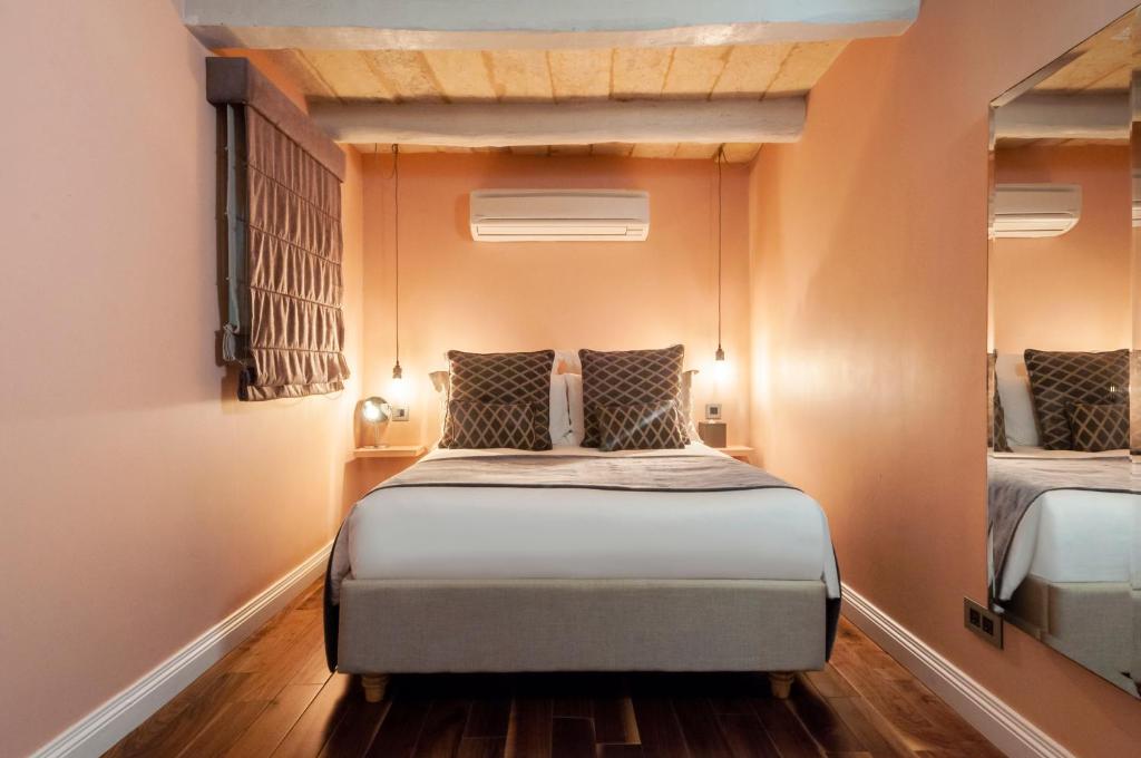 Unveiling Valletta's Finest: A Closer Look at the Top 12 Boutique Hotels - The Coleridge Boutique Hotel Location and atmosphere