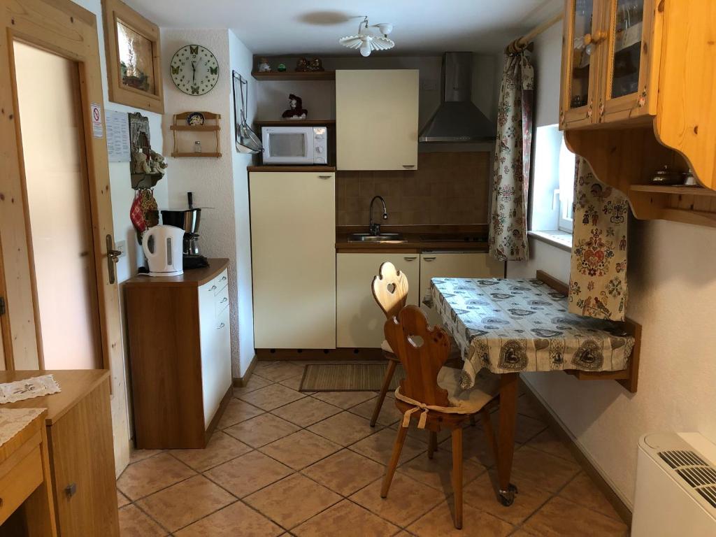 Een keuken of kitchenette bij Mes Lastei