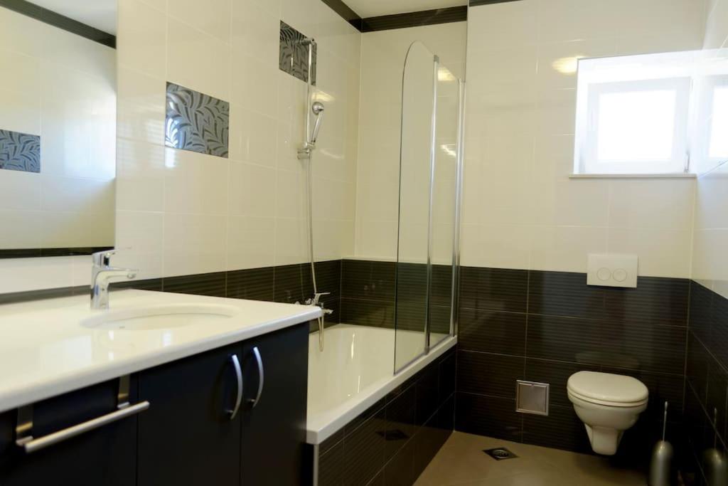 Łazienka w obiekcie White Beauty luxury apt., Stari Grad, island Hvar