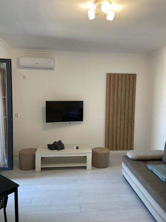 Ini Apartment Solid House Butoaie Mamaia
