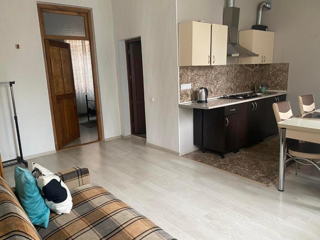Kuchyň nebo kuchyňský kout v ubytování Friendly House