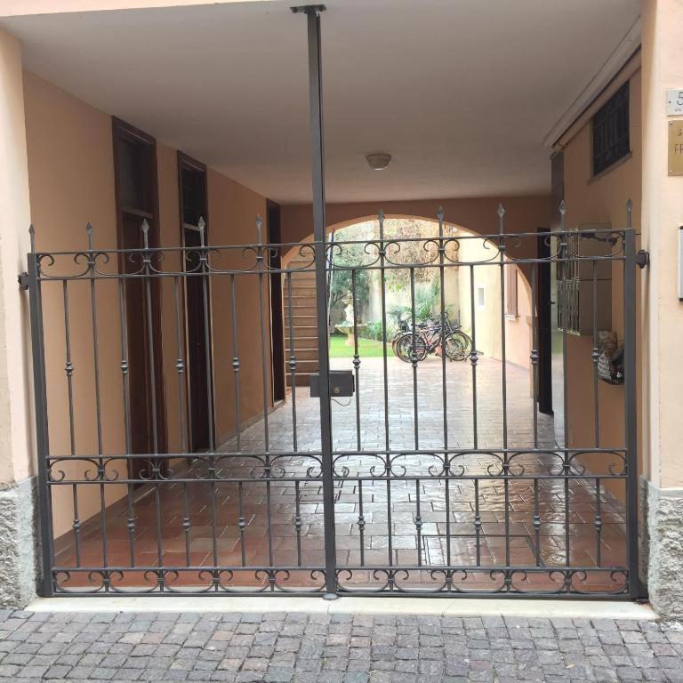 Zdjęcie z galerii obiektu CLO APARTMENT w mieście Toscolano Maderno