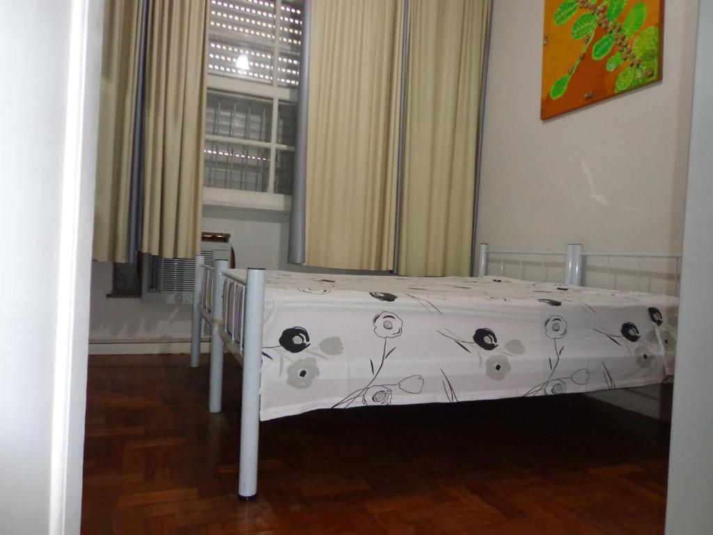  Duvivier Apartment