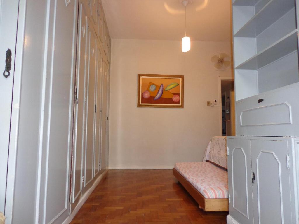  Duvivier Apartment