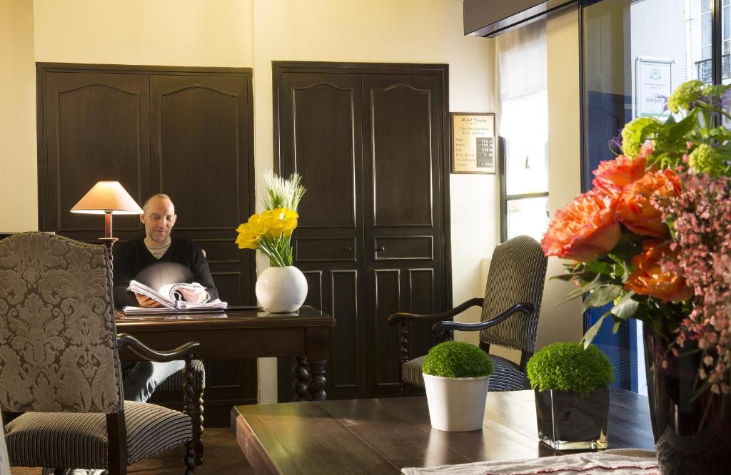 Castex Hotel - Resim 26