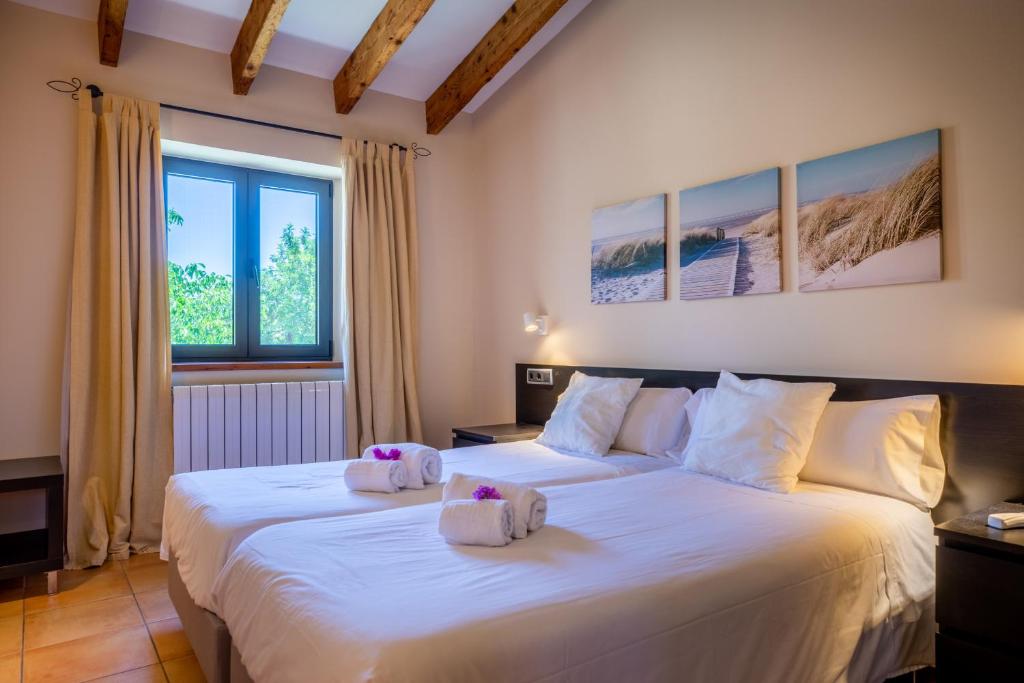 A bed or beds in a room at Selva - 38903 Mallorca