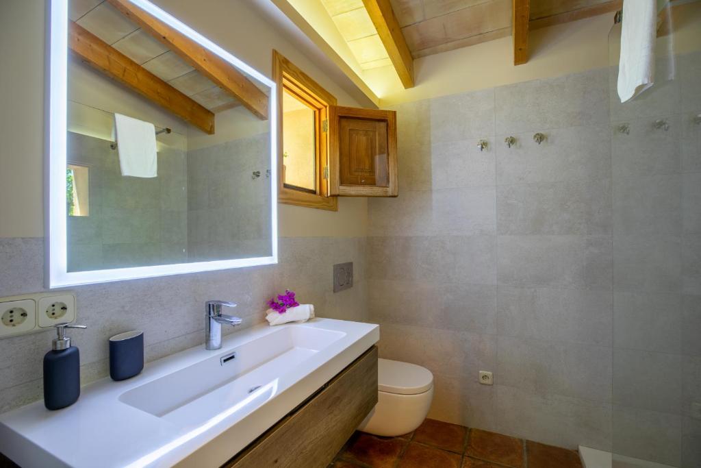 A bathroom at Selva - 38903 Mallorca