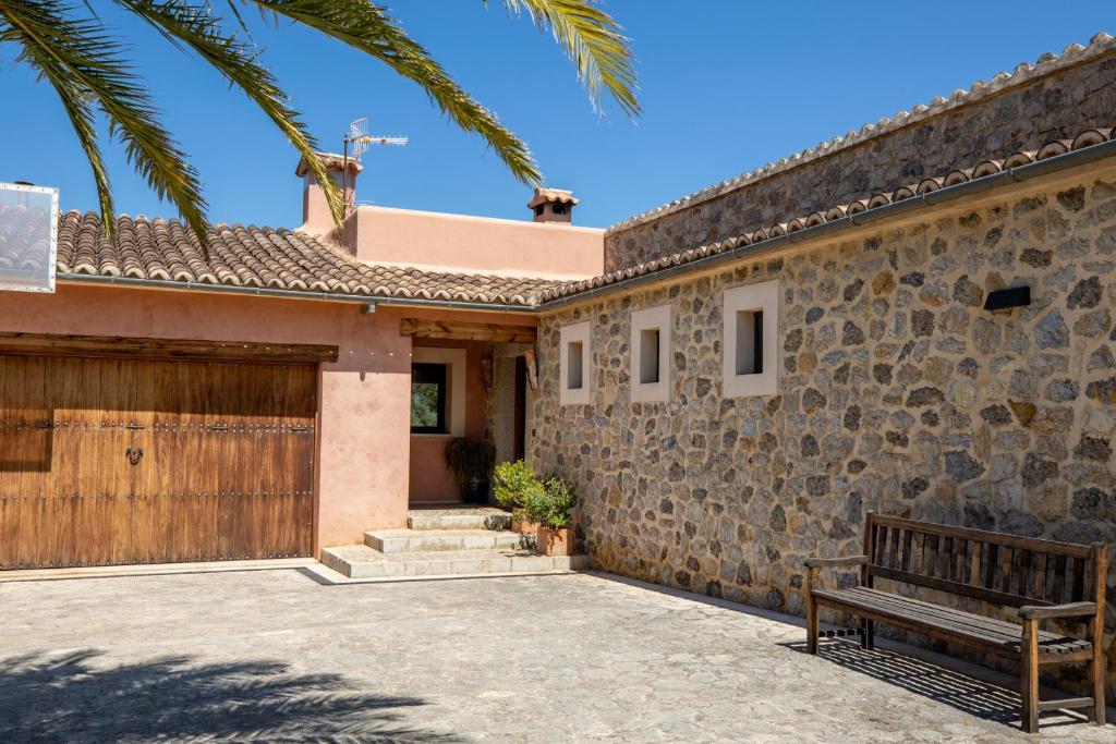 The building in which the holiday home is located