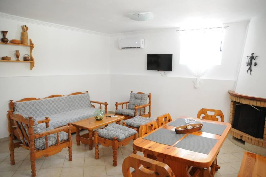 Fotografia z galérie ubytovania Guest House v destinácii Agioi Theodoroi