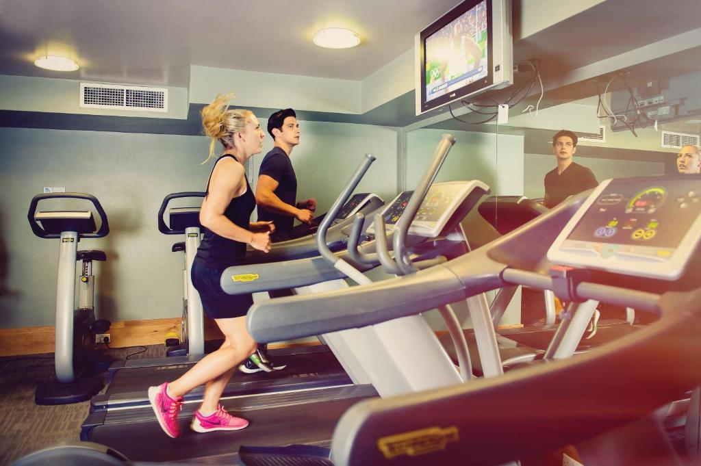 Fitness centrum a/nebo fitness zařízení v ubytování The Maritime