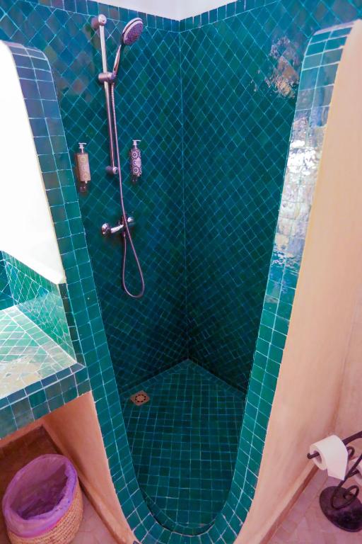 Koupelna v ubytování Riad Anya & SPA
