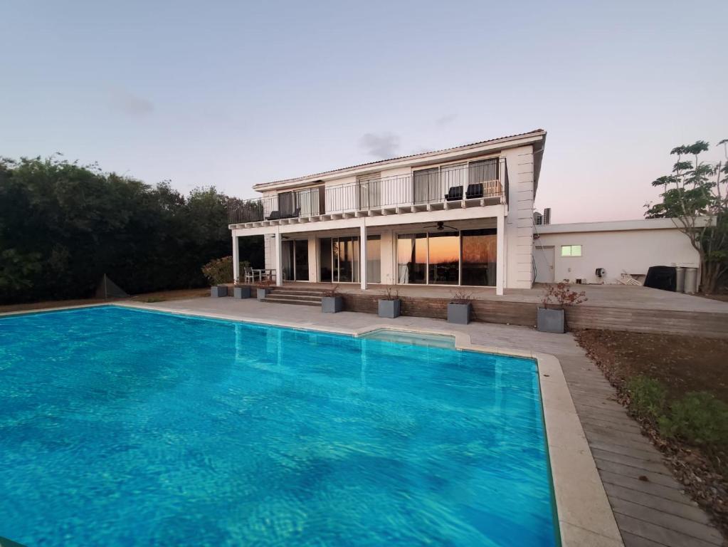 Mansion by Caesarea's Greatest Beachhosted by Sweetstay