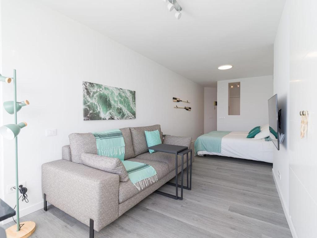Posedenie v ubytovaní Luxury Suite Over The Beach