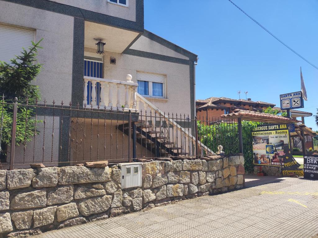 Budova, v ktorej sa hostel nachádza