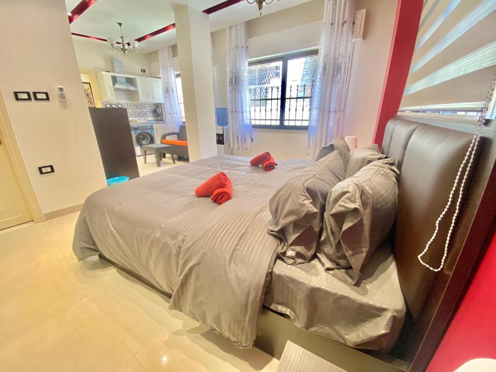 Villa Mira GuestHouse 2 - Downtown Central Amman - AL DIYRIH - Twee Slaapkamers Appartement