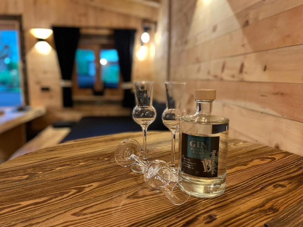 Nápoje v ubytování Luxus Apartment Nina mit Zirbenhütte