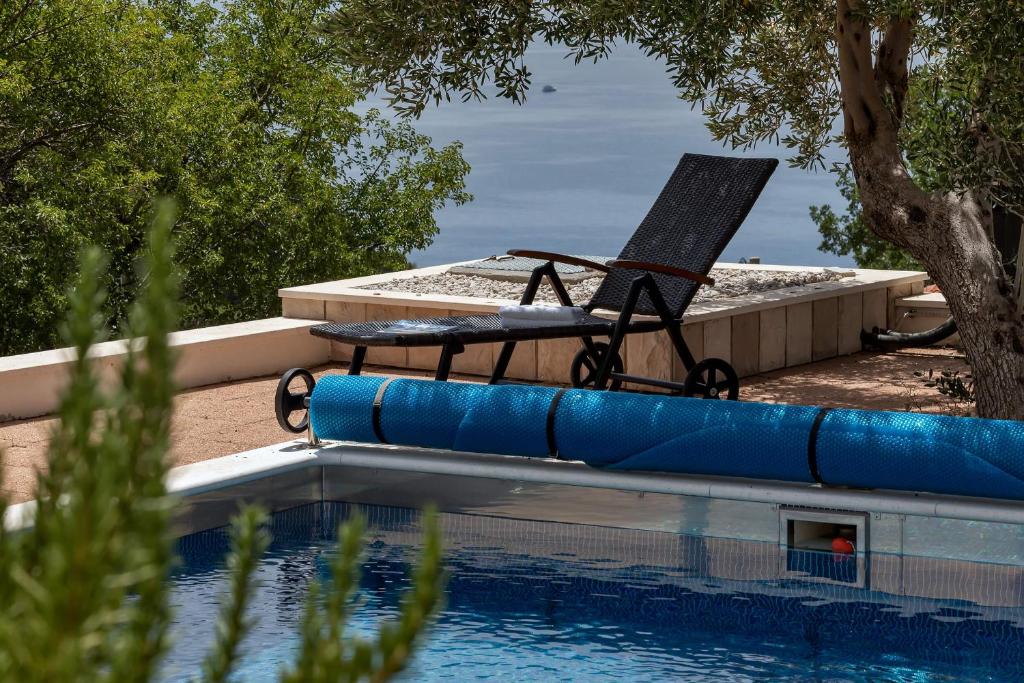 Bazén v ubytovaní Holiday Home Berulia alebo v jeho blízkosti
