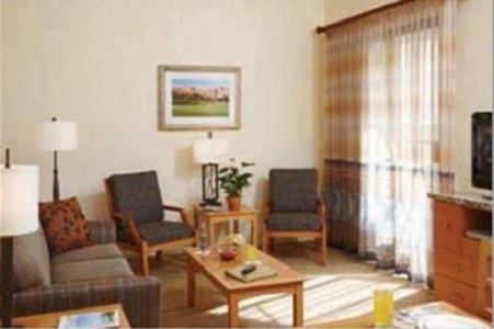TV a/nebo společenská místnost v ubytování GetAways at Vista Mirage Resort