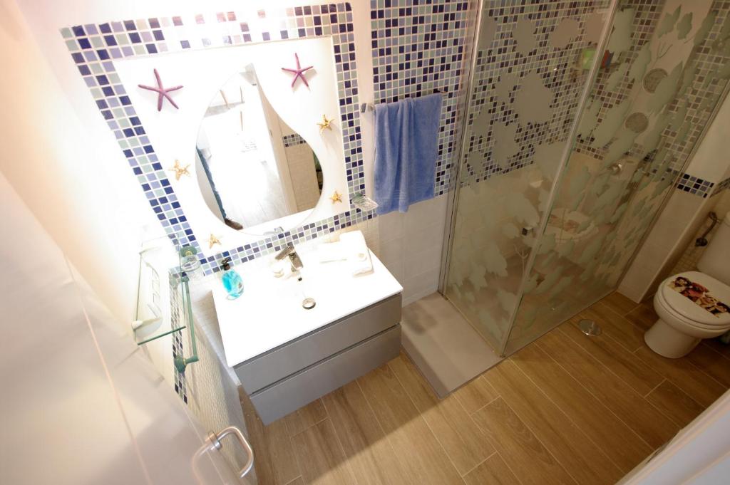 Kúpeľňa v ubytovaní Livingtarifa Los 4 vientos
