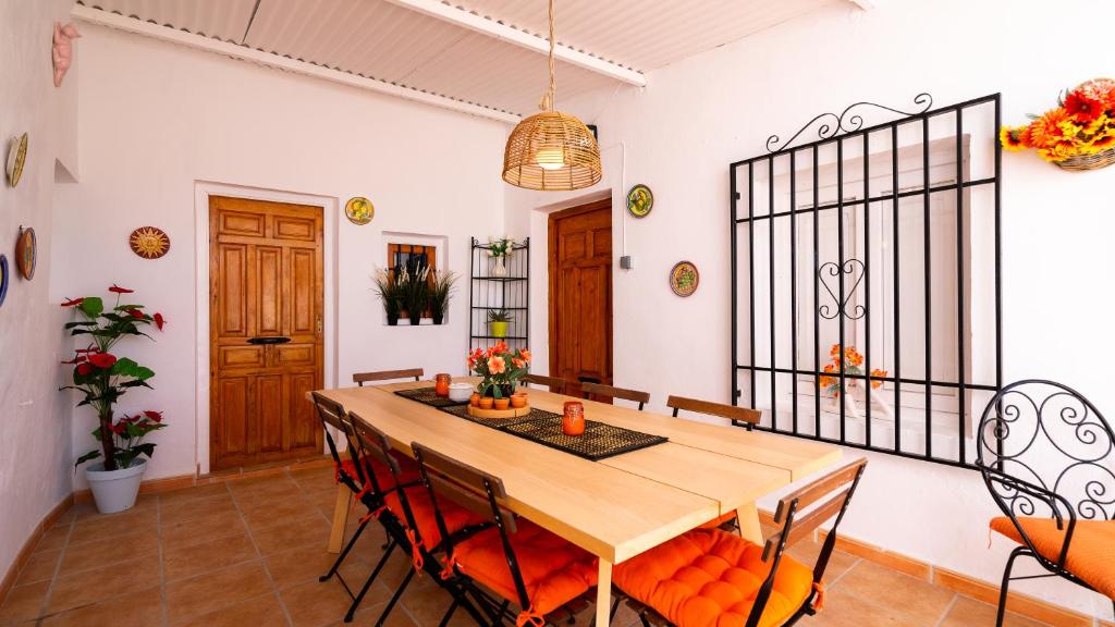 Fotografie z fotogalerie ubytování Casa Arroyo - Rosa & Nispero v destinaci Iznájar