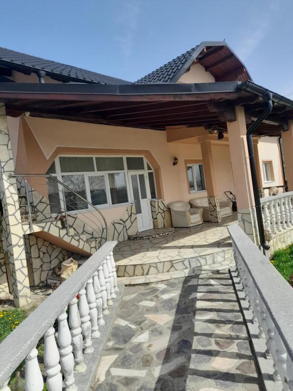 OrţăştiにあるCasa Manuのギャラリーの写真