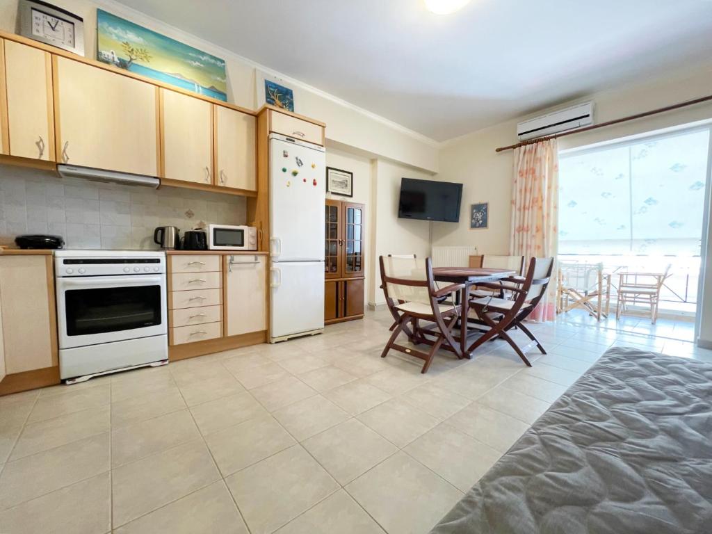 Kuchyň nebo kuchyňský kout v ubytování Nafplio Downtown Apartment