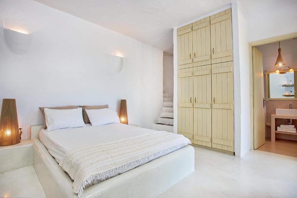 Lithos Villas - One-Bedroom Apartment