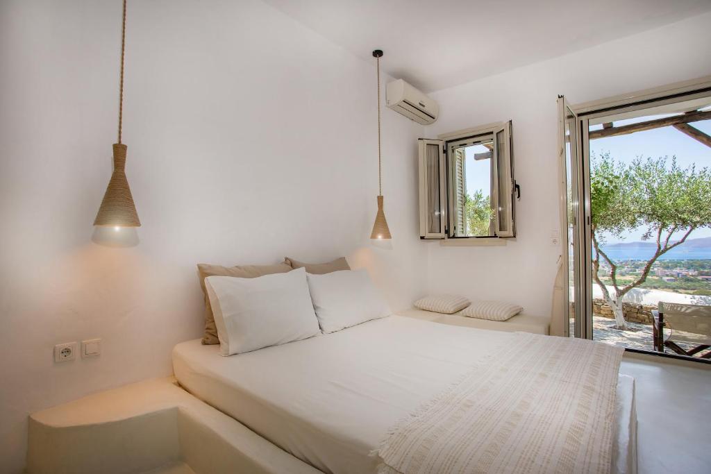 Lithos Villas - Studio Apartment With Sea View