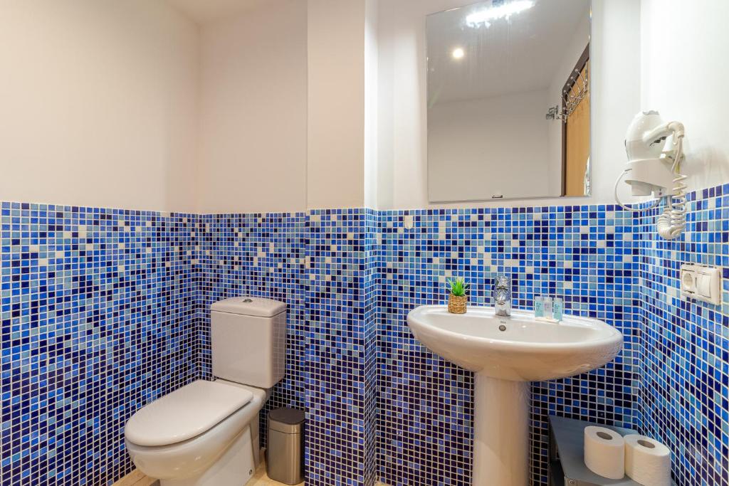 Kúpeľňa v ubytovaní Cliff Suite Las Canteras