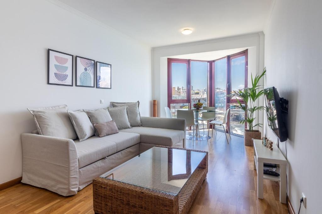 Posedenie v ubytovaní Cliff Suite Las Canteras