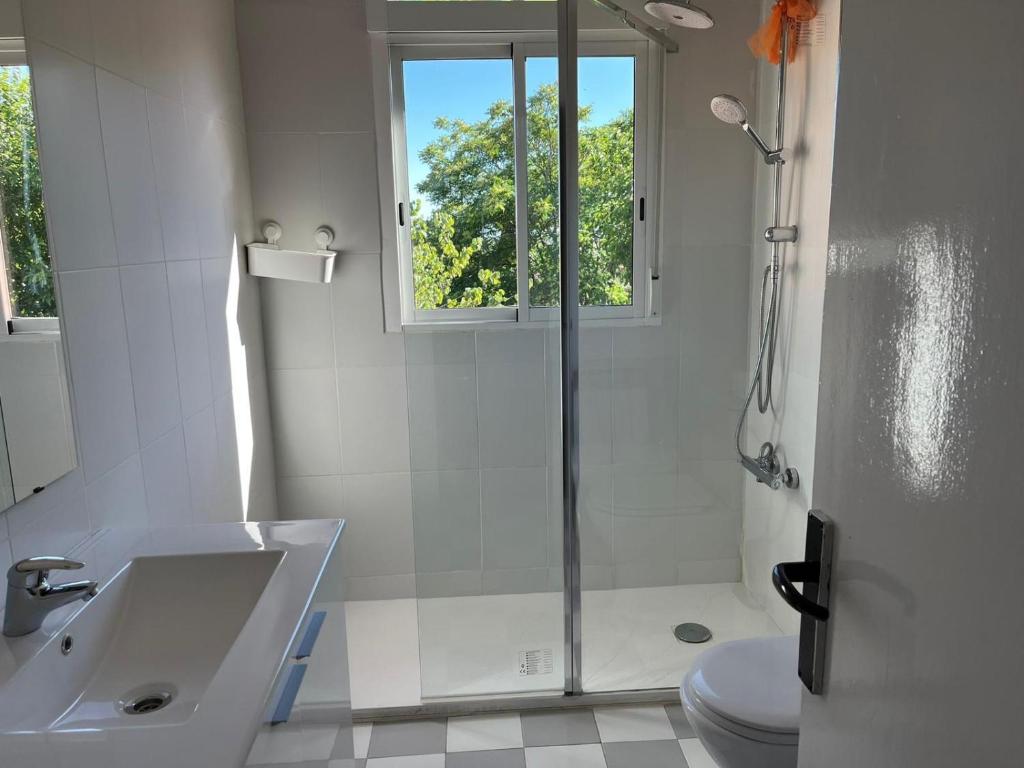 Kép Agradable casa rural con piscina privada szállásáról Vallfogona de Balaguer városában a galériában
