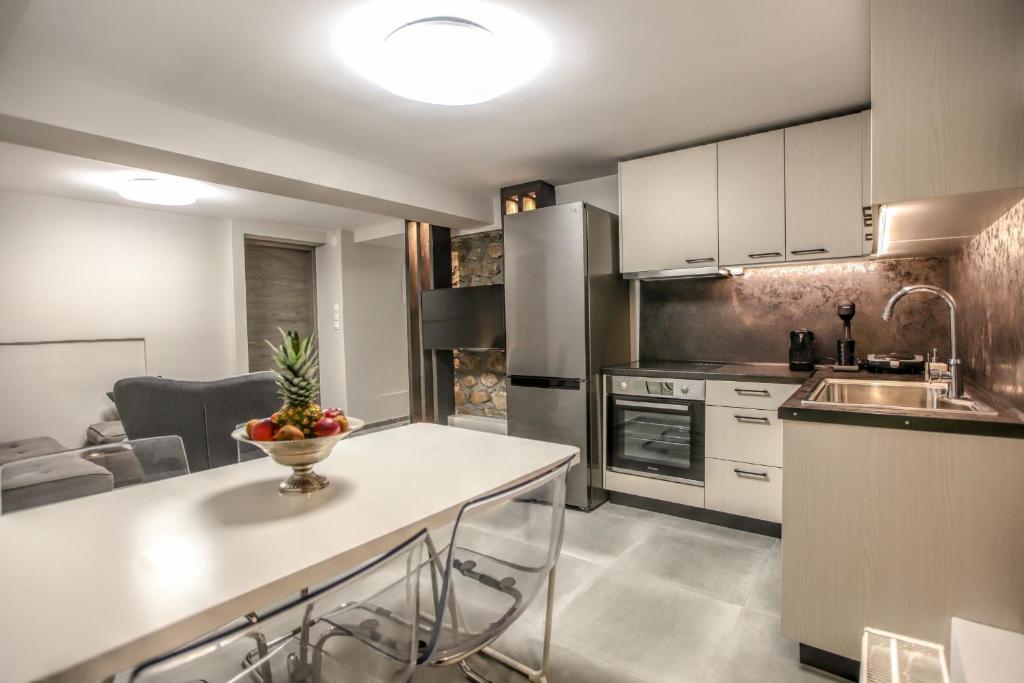 Avli Luxurious House - Two-Bedroom Apartment