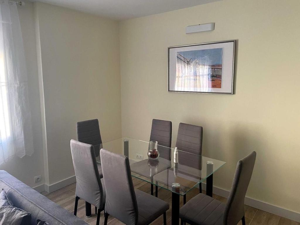 Posedenie v ubytovaní Apartamento Turístico Ávila VUT