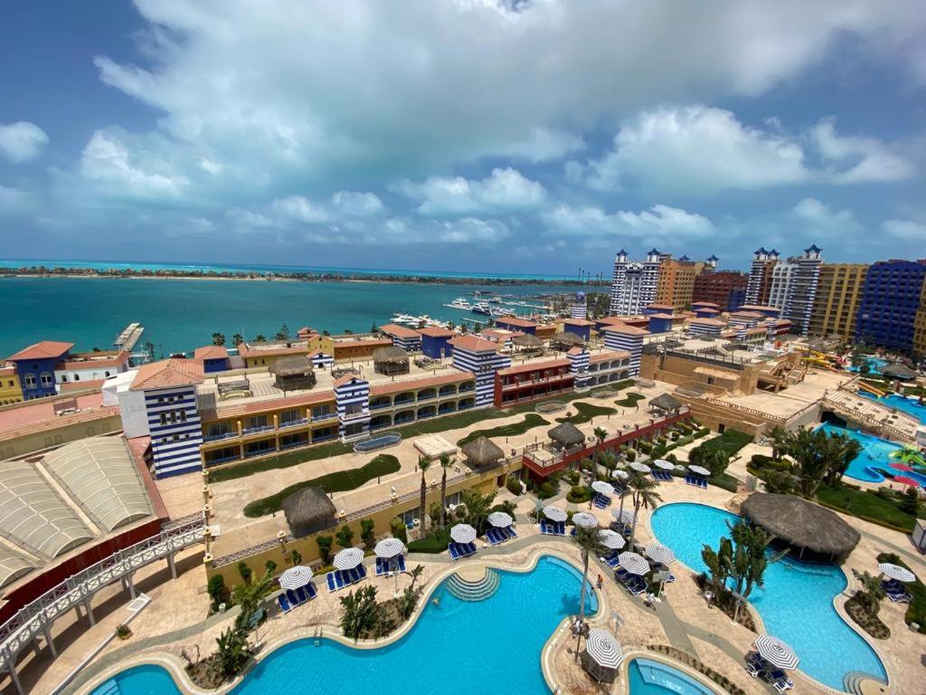 Porto Marina Sea view Families Only