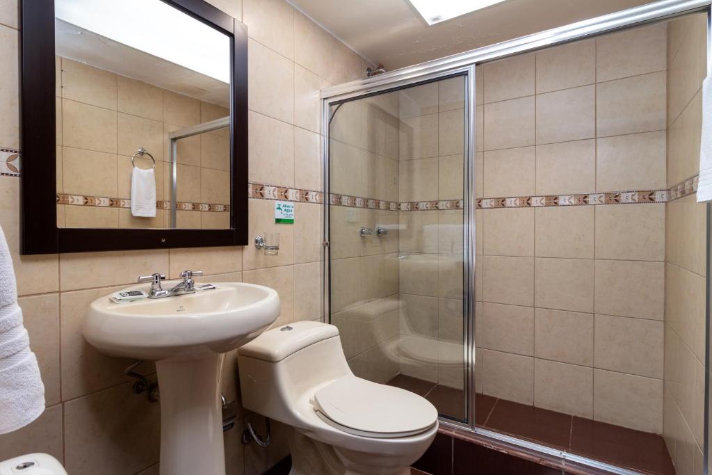 Hotel Majestic 2 by HHG - Family Room With Private Bathroom