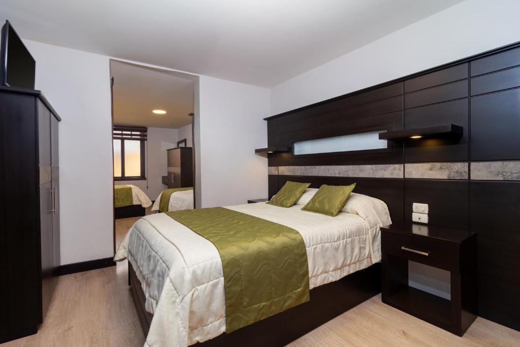 Hotel Majestic 2 by HHG - Triple Room With Private Bathroom