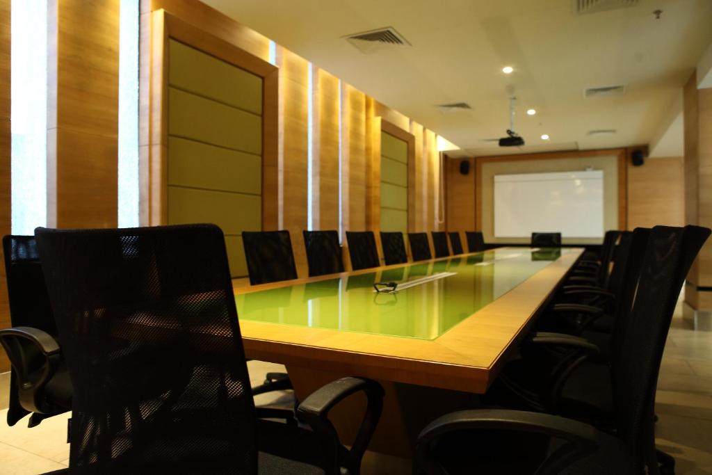 Konferenční prostory v ubytování Ginger Kochi MG Road