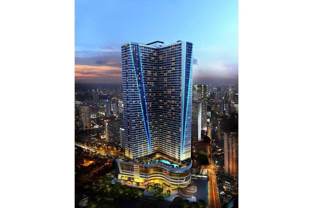 Air Residences Condo Elegant Grand Hotel Type
