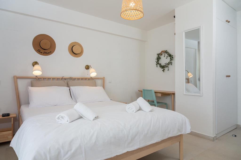 Sun and Sea Deluxe Apartments - 10