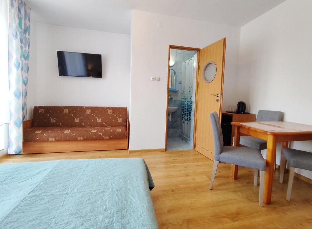 Pokoje gościnne u Mirki - Habitación Triple Con Balcón