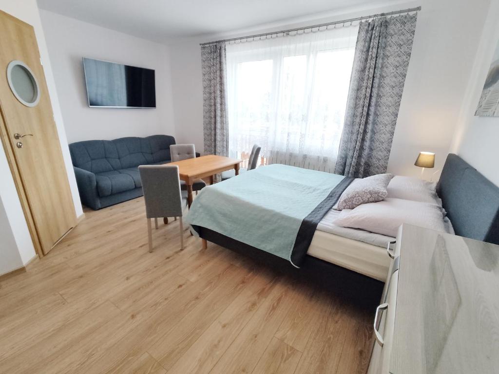 Pokoje gościnne u Mirki - Habitación Triple Con Balcón
