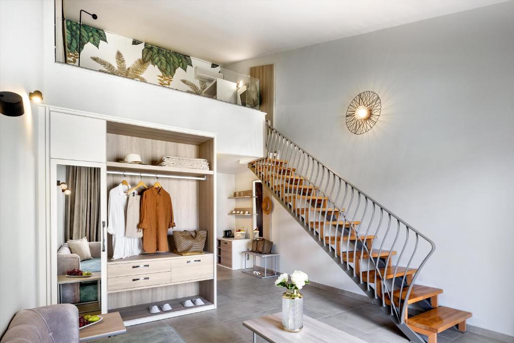 Alexandra Beach Spa Resort - 1