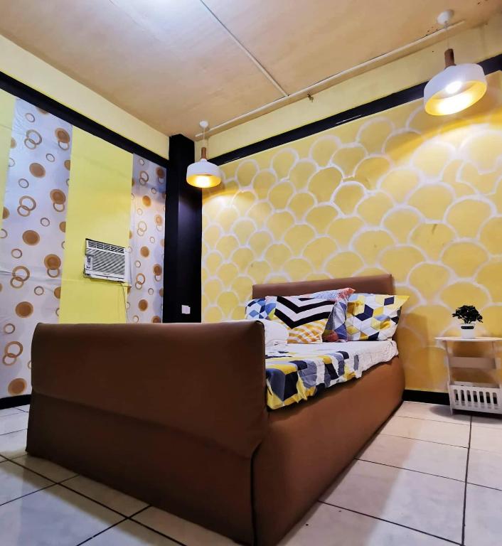Cabanatuan City PNY Transient INN 2 - Chambre Double Ou Jumelle Avec Lit Supplémentaire