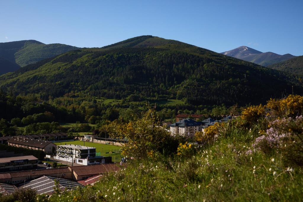 Zdjęcie z galerii obiektu Hotel del Trueno w mieście Ezcaray