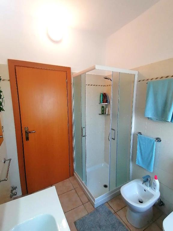 AGRITURISMO DA LAURA - Twin Room With Shared Toilet