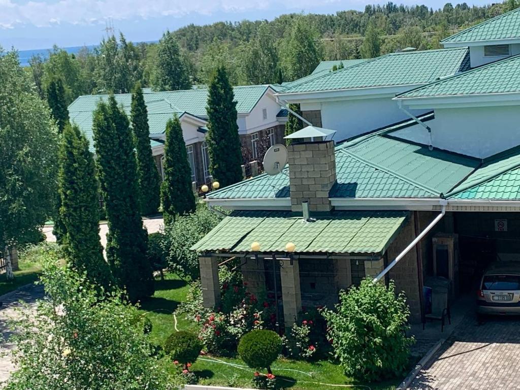 Вакуумдық сорғыдан кейін ісінген қынаптың порно фотосуреті