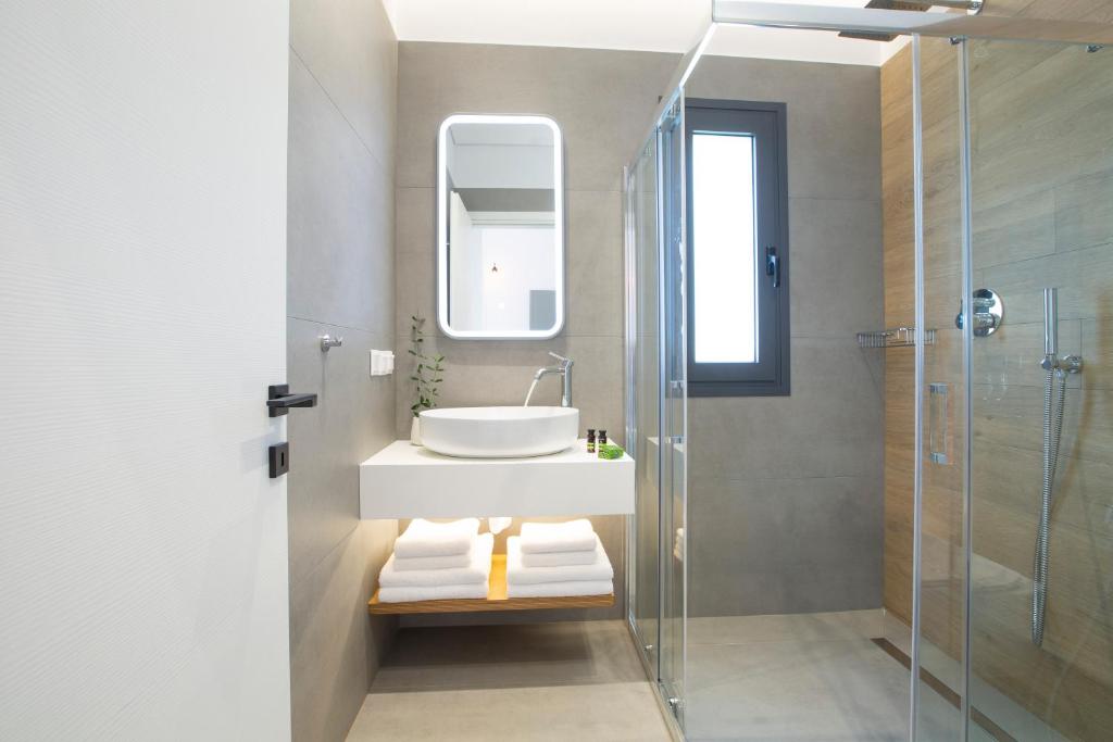 Koupelna v ubytování Elianthi Luxury Apartments