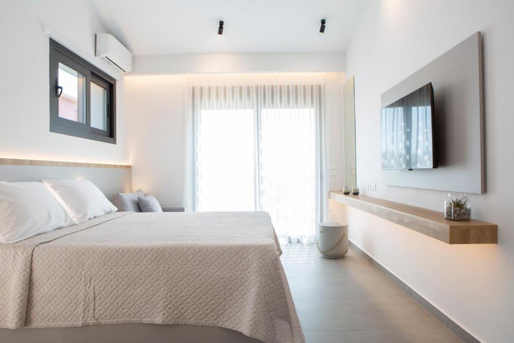 Elianthi Luxury Apartments - Junior Suite With Garden View